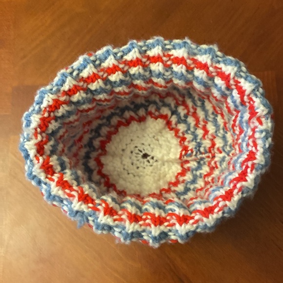 Vintage Hand Knit MenToque Red White Blue Men’s - Picture 3 of 4